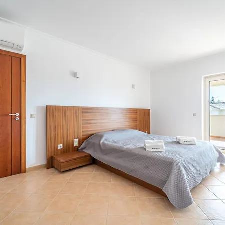Vila Ribeiro By Hellovacations Albufeira