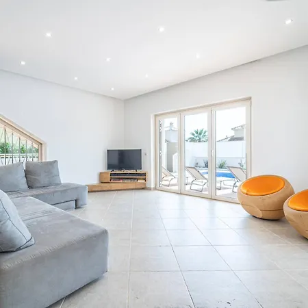 Vila Ribeiro By Hellovacations Albufeira